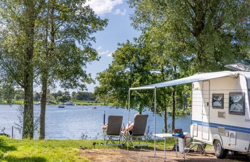 Stellplatz am Wasser