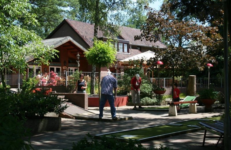 Golfhuisje plasmolen 2