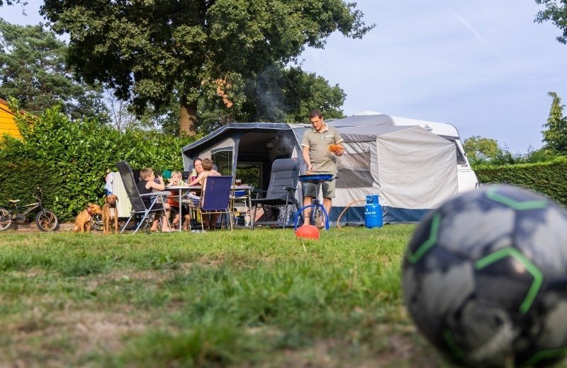 Luxus-Stellplatz mit Privatsanitär