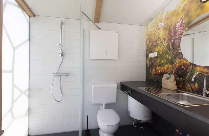 Camping mit luxuriösen privaten Sanitäranlagen