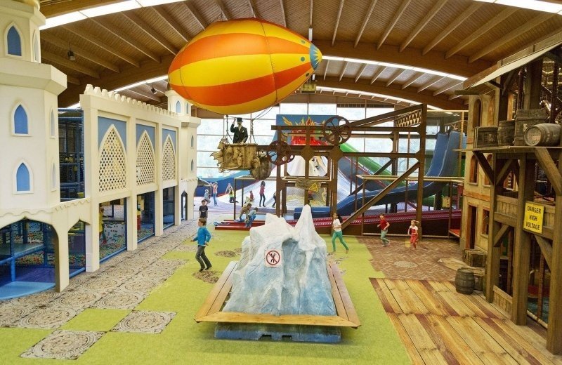 Restaurant met speeltuin 6797a6849747f